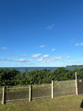 Apto pe na areia, frente ao mar, Armacao Penha